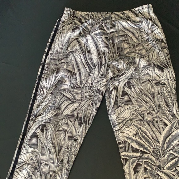 Adidas Ladies Trackpants - Picture 4 of 5